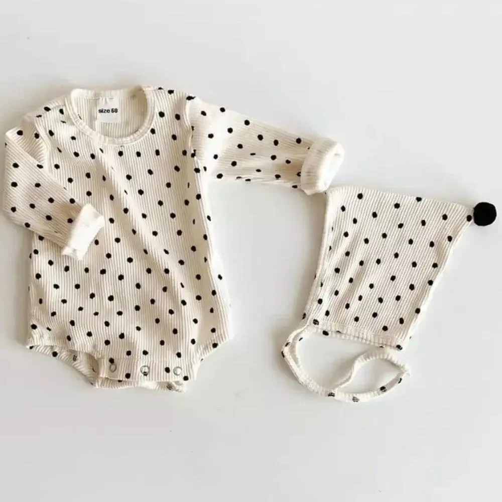 New Long sleeved baby romper and bonnet white 0-3 months